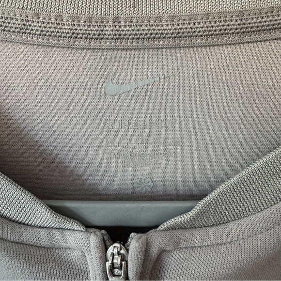 Nike Ohio State Buckeyes Sideline Coach Men's Medium 1/2-Zip Long-Sleeve Top - Picture 3 of 4